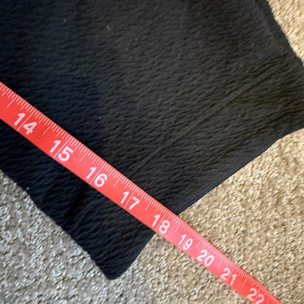 Suki + Solaine Textured Casual Capri Pants Size M - Picture 6 of 8